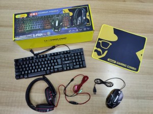 4 σε 1: gaming πληκτρολόγιο, headset, ποντίκι και mousepad