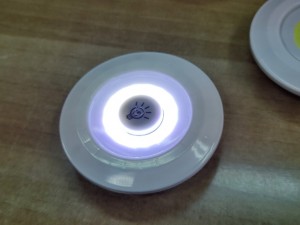 Αυτόνομα φώτα LED σε μορφή δίσκου