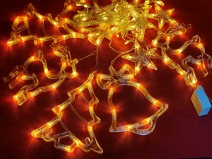 Χριστουγεννιάτικα φώτα LED σε διάφορα σχήματα
