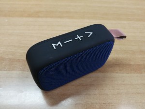 Ultra Portable Bluetooth ηχείο με FM ραδιόφωνο