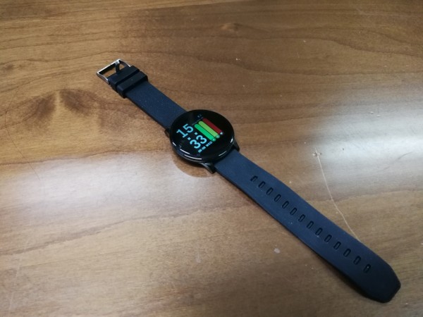 Smart watch fitness sale tracker
